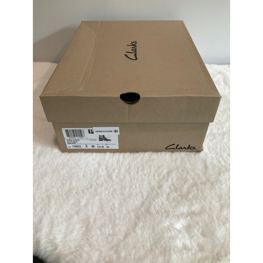 Clarks NEW Aspra Buckle Ankle Bootie (Women) size 8 - Picture 7 of 8